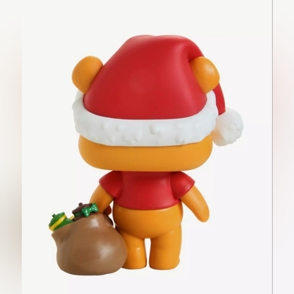 π SOLD OUT Funko Pop! Disney #614 Winnie the Pooh Holiday Edition π - Picture 4 of 4